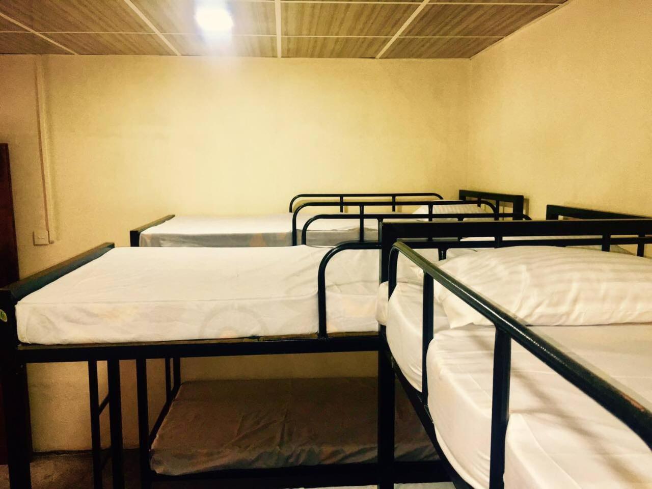 J Hostel Kandy Ngoại thất bức ảnh