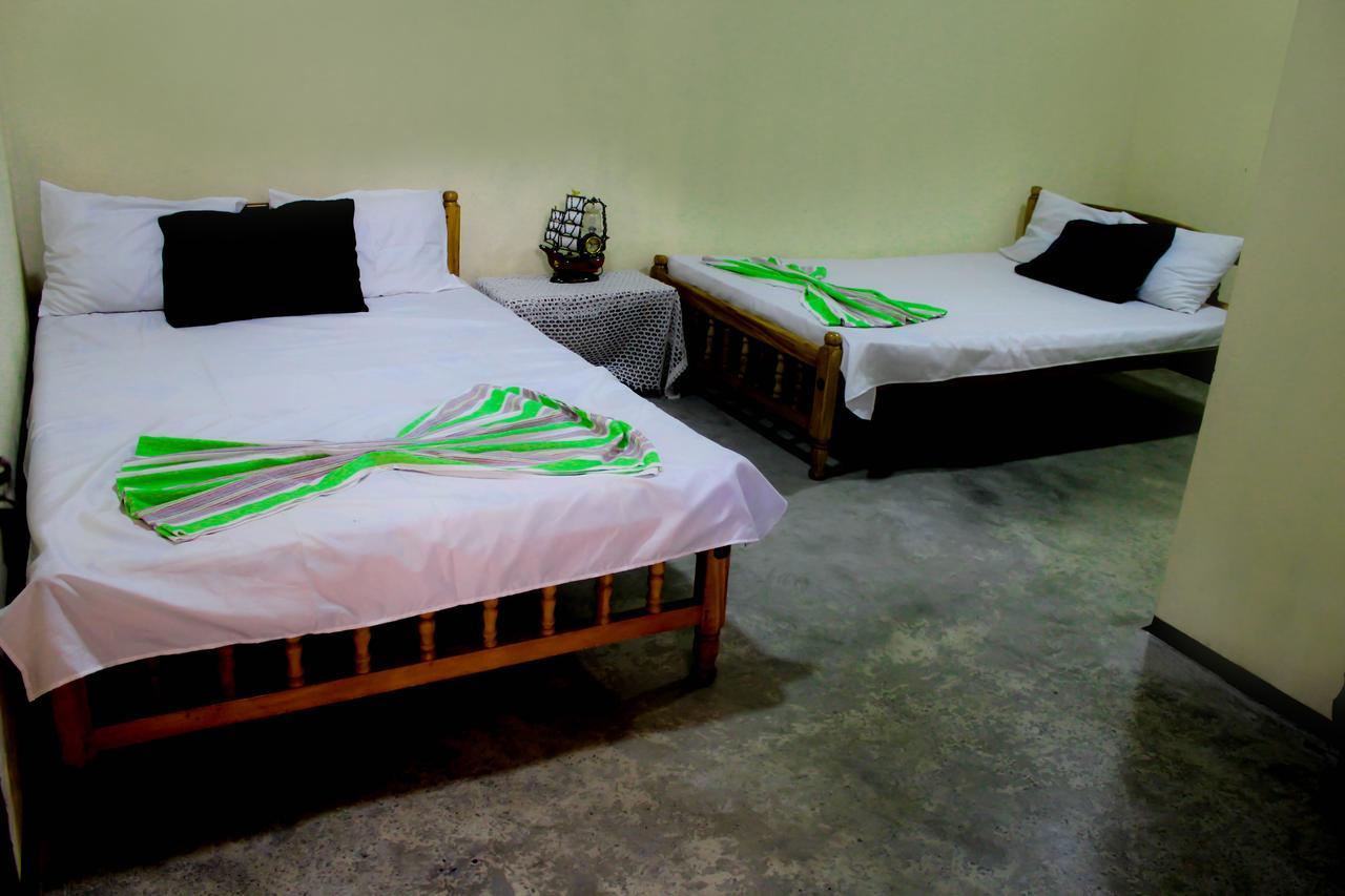J Hostel Kandy Ngoại thất bức ảnh